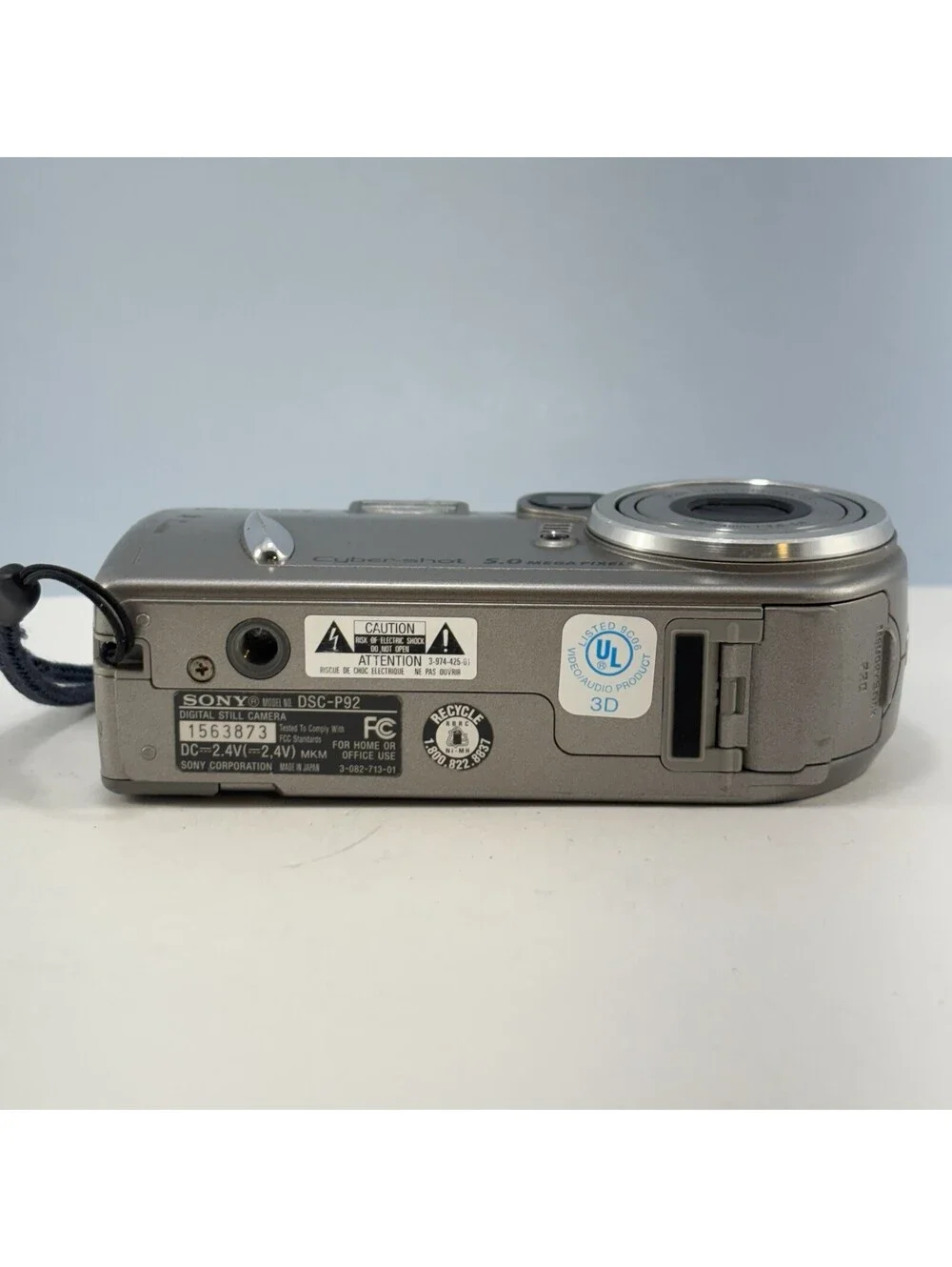 Sony Cybershot DSC-P92 5.0MP Digital Camera [BROKEN LCD - PARTS/REPAIR]